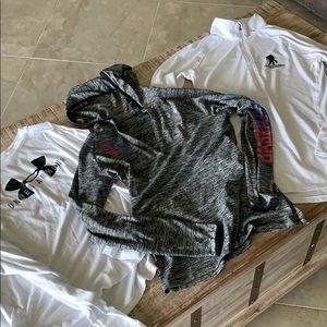 3 Under Armour Women’s Tops/Outerwear size small